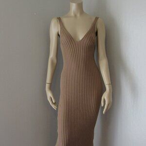 H&M Tan Bodycon Size Large Ribbed Stretch V-Neck Sleeveless Midi Dress